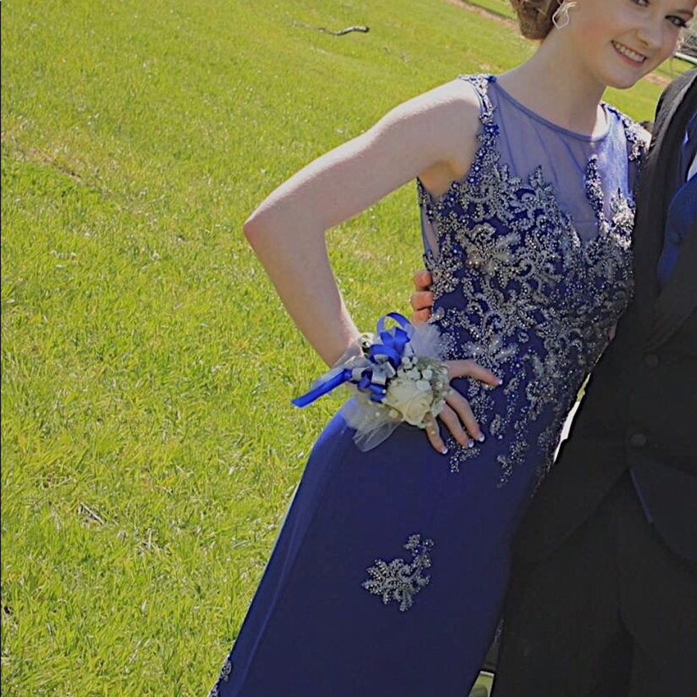 PROM DRESS‼️ - Picture 4 of 5